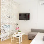 Aloha Loft شقة *